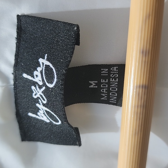 3/4 sleeve white Jr. Blazer - Picture 3 of 5